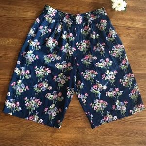 Herman Geist Vtg Floral Navy Culottes Shorts 90s